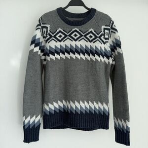 Gap Sweater Men Medium Navy Gray Fair Isle Crew Knit Pullover Acrylic Wool Blend